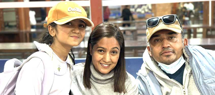 ग्रीनकार्ड लिएर अमेरिका पुगेका धुर्मुस भन्छन् – हामी भागेको होइन, छोरीको उपचार गरेर नेपाल फर्कन्छौं